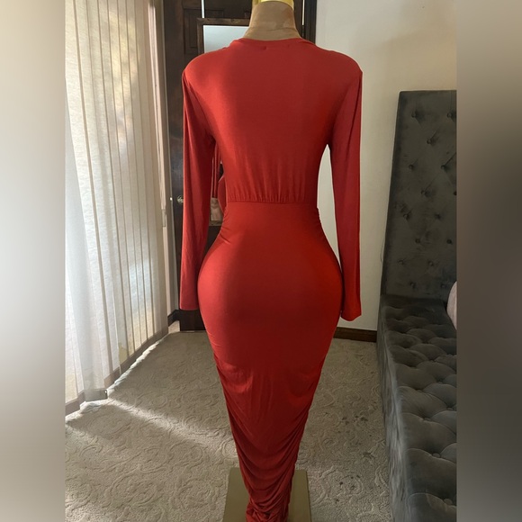 Dress - Picture 3 of 7